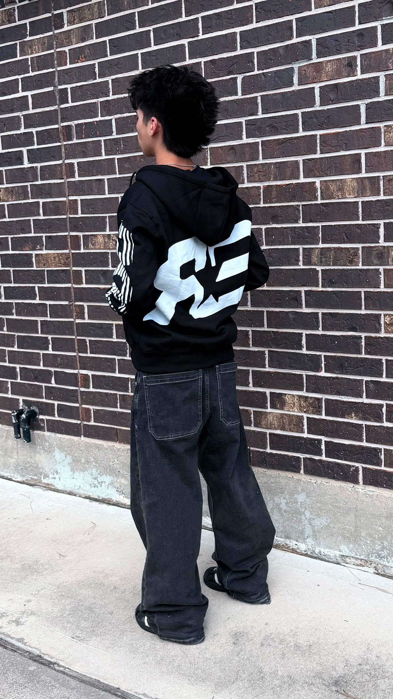 REFLECTED BOLD "SIGNATURE" ZIPUP