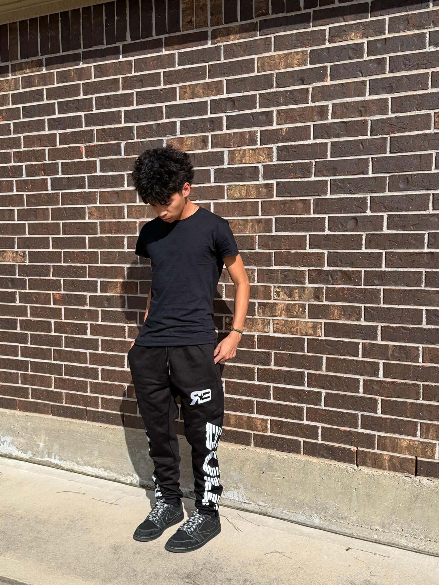 REFLECTED BOLD "SIGNATURE" SWEATPANTS