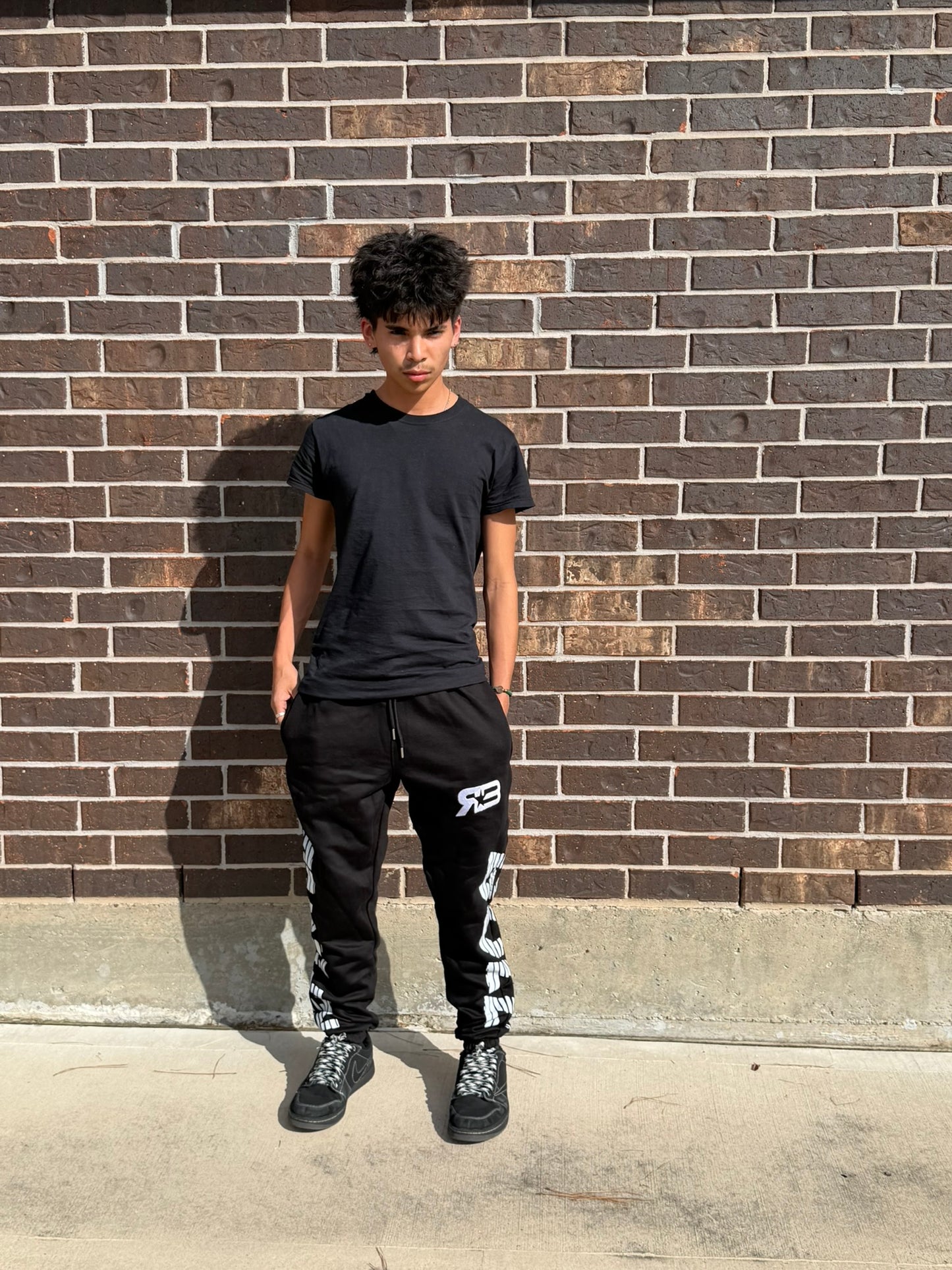 REFLECTED BOLD "SIGNATURE" SWEATPANTS