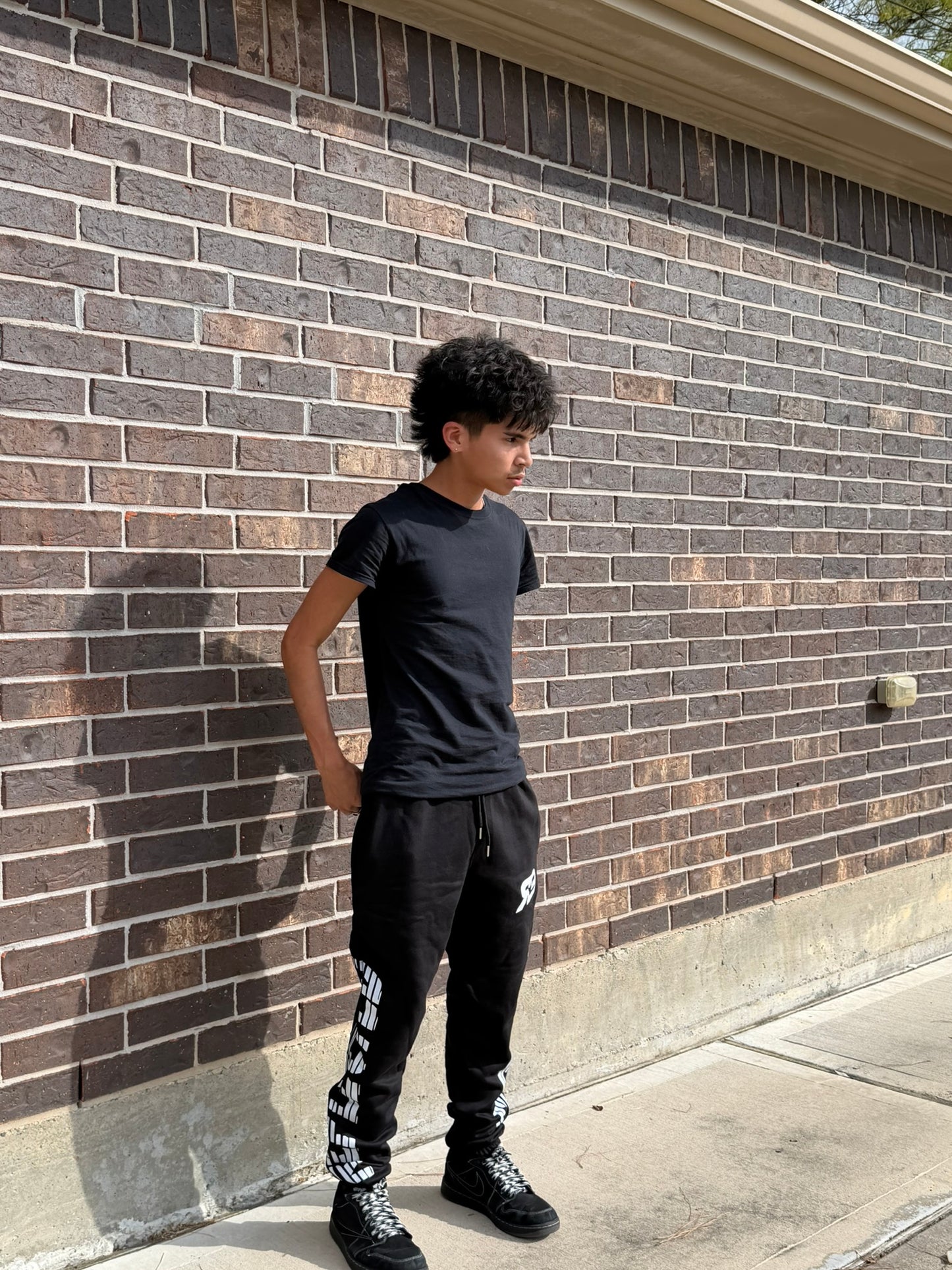 REFLECTED BOLD "SIGNATURE" SWEATPANTS